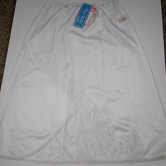 Dixie Belle Vintage Skirt - Picture 9 of 10